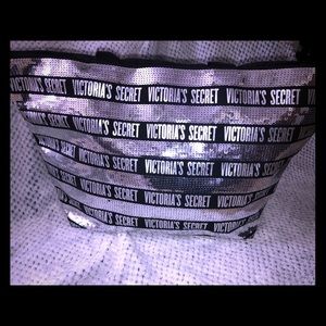 Victoria’s Secret Travel tote